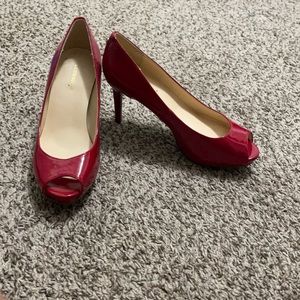 Shiny red heels